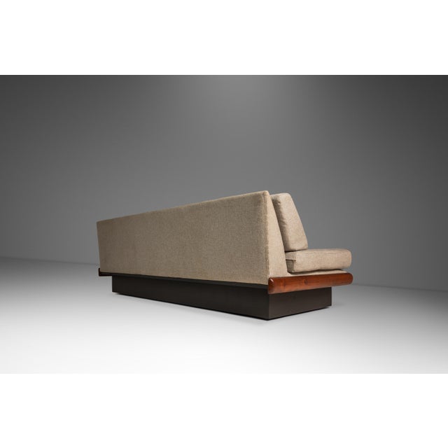 Adrian Pearsall Rare Mid-Century Modern Armless Three Seat Platform Sofa / Daybed Attributed to Adrian Pearsall for Craft Associates, Usa, C. 1960s For Sale - Image 4 of 18