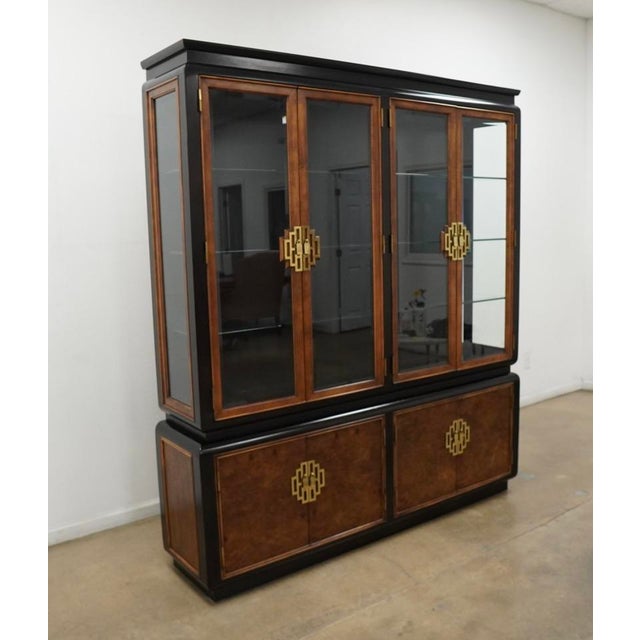 Century Furniture Vintage Century Chin Hua Chinoiserie Dual Display Cabinet, Attributed For Sale - Image 4 of 18
