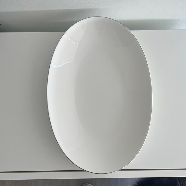 1980s Nikko "Deva" Platinum Rim Oval Platter Fine Bone China For Sale - Image 4 of 5