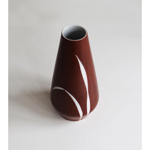 Mid-Century Porcelain Flower Vase from Lichte, 1960s For Sale - Image 6 of 7