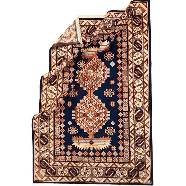Hand-knotted Ardebil Oriental rug | Knot density: 22La 25 Raj (approx. 225.000 knots/m²) | Material: Wool & Cotton | Size:...