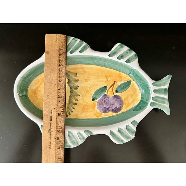 1990s Vintage Frutta by Caleca Hand Painted Fish Plate Dish Signed • Made in Italy For Sale - Image 5 of 6