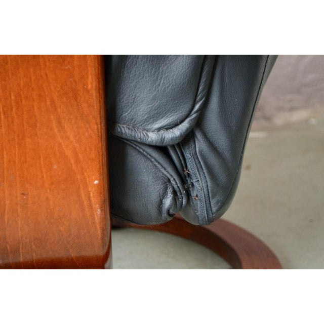 Set of Vintage Norwegian Lounge Chair & Ottoman from Ekornes, 1980s For Sale - Image 16 of 18
