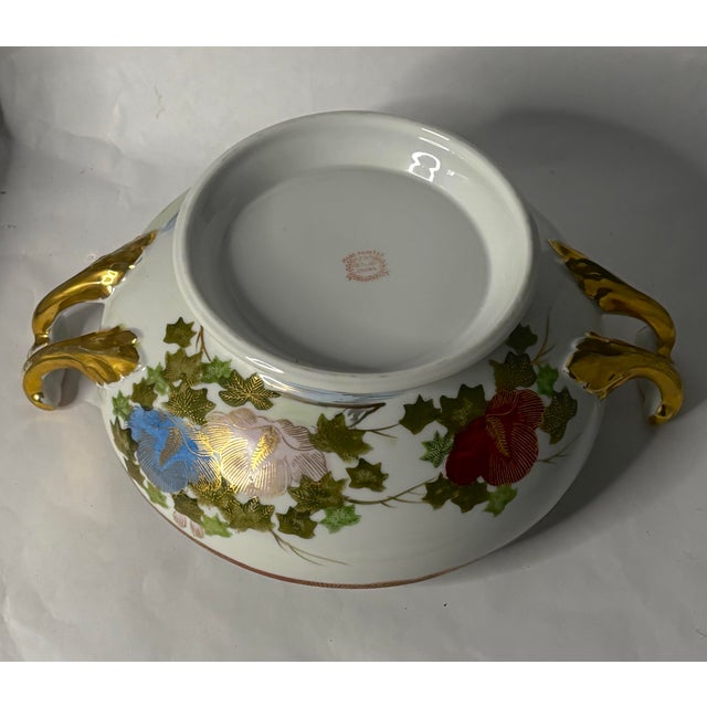 1950s j.b. Betson’s Hand-Painted Japanese Porcelain Covered Serving Dish For Sale In New York - Image 6 of 6