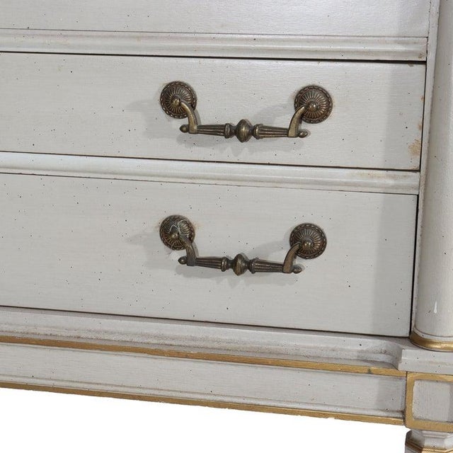 1950s Vintage French Louis XVI Vitrine With 2-Drawers & Gilt Trim C1950 For Sale - Image 5 of 12