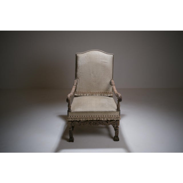 Late 19th Century Louis XIII French Carved Walnut Armchair For Sale - Image 3 of 18