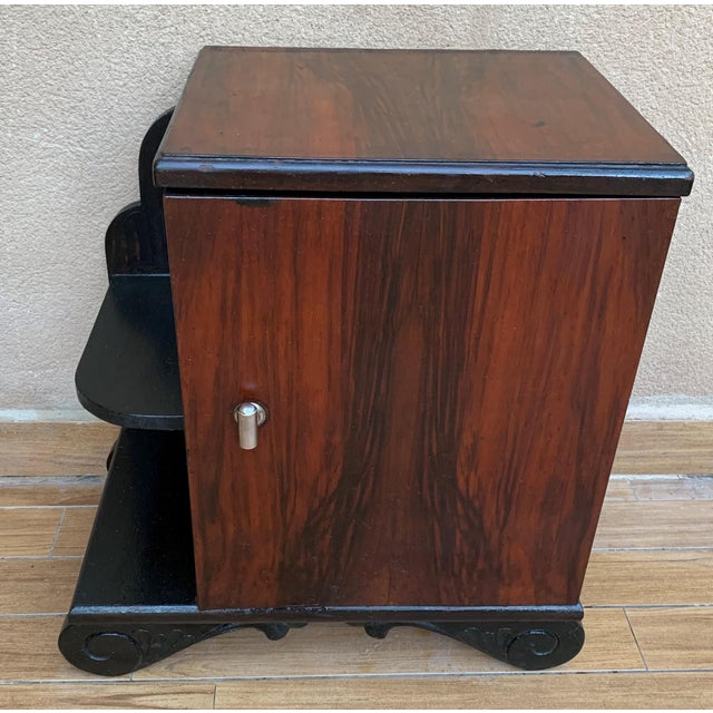 Early 20th Century Pair of Art Deco Side Cabinets or Nightstands with Ebonized Base and Burl Walnut For Sale - Image 18 of 18