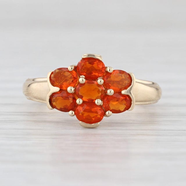 Modern 0.70ctw Fire Opal Cluster Ring 14k Yellow Gold Size 7 For Sale - Image 3 of 8