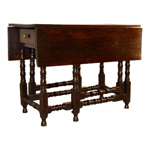 17th C English Oak Gateleg Table For Sale