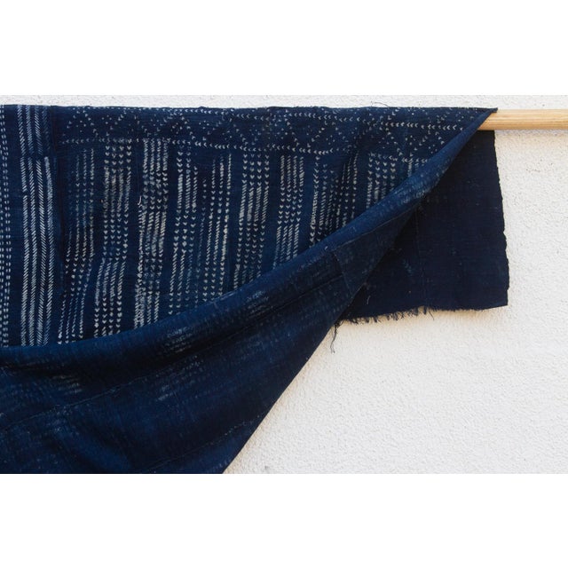 Midnight Grid Indigo Mud Cloth Throw For Sale In Los Angeles - Image 6 of 7