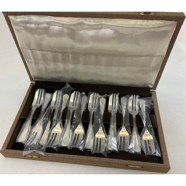 New 1980s Silver Plated 12 Pastry Forks Set , La Regence For Sale In New York - Image 6 of 17