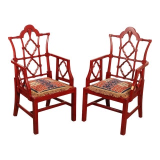 Chinese Chippendale Style Pair of Red Lacquered Dining Armchairs For Sale
