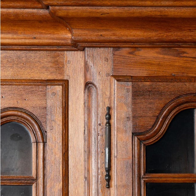 French Provincial Large 20th Century French Oak Bookcase Display Cabinet For Sale - Image 3 of 9