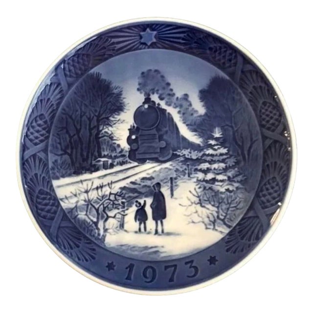 1973 Going Home for Christmas Royal Copenhagen Porcelain 7” Plate For Sale