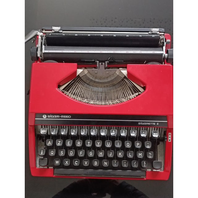 Silver Reed S2 Typewriter from Silver Seiko, 1977 For Sale - Image 3 of 12