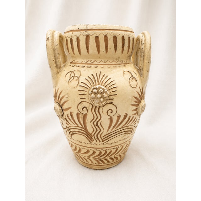 Mid-Century Modern Sgraffito Griffin Amphora Vase by Fratelli Fanciullacci, 1950 For Sale - Image 6 of 10
