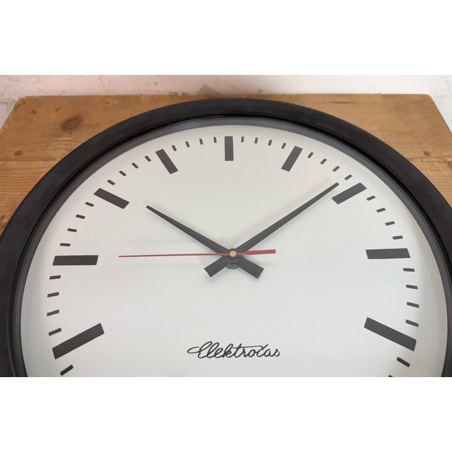 Industrial Bakelite Factory Wall Clock from Elektročas, 1990s For Sale - Image 11 of 18