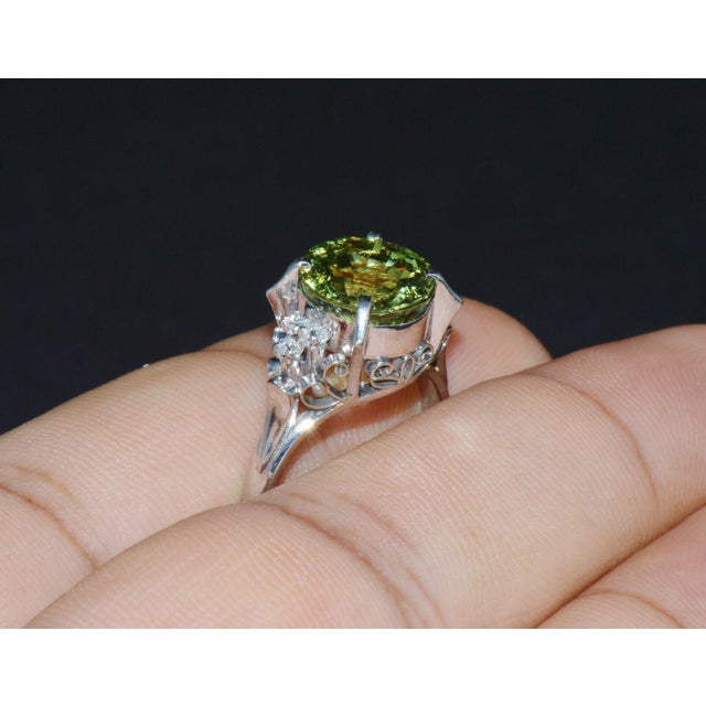 Late 20th Century Certified Natural 3.74cts vs Diamond Peridot Solid Platinum Dinner Cocktail Ring, Size 9 For Sale - Image 4 of 12