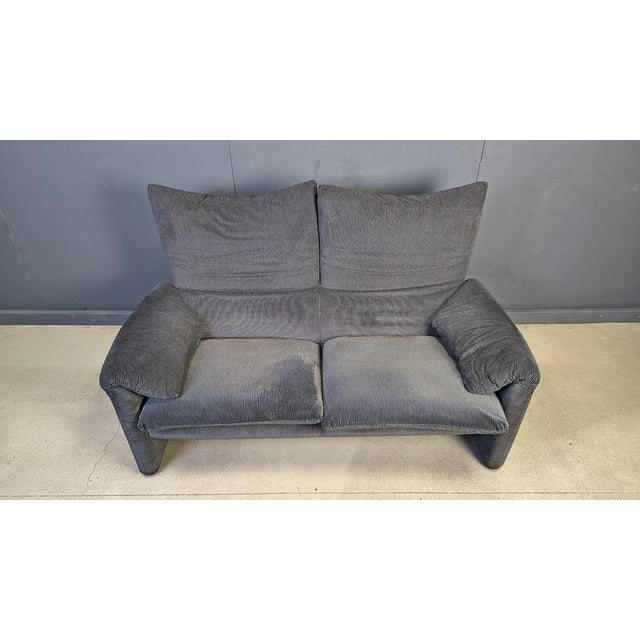 Blue Maralunga Sofa by Vico Magistretti for Cassina, 1970 For Sale - Image 8 of 15