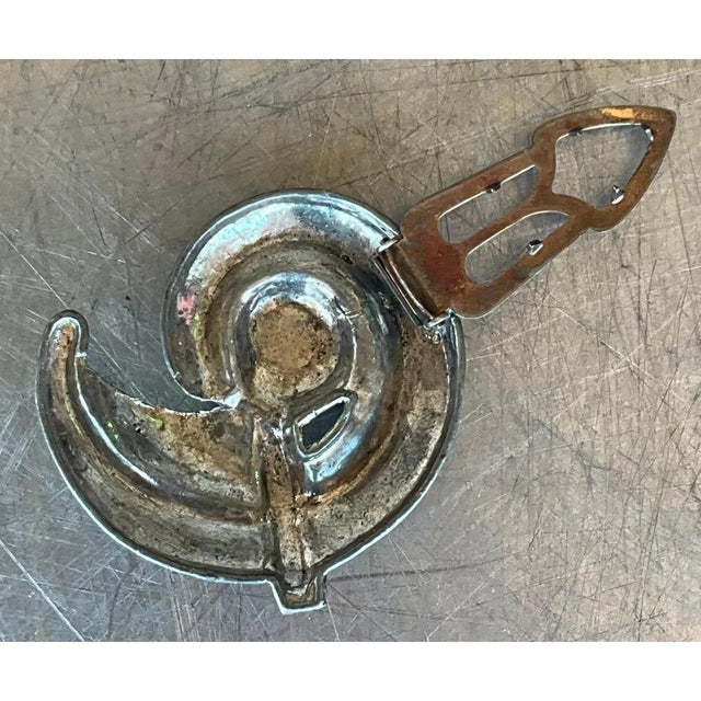 Silver Vintage Silver Spiral Brooch With Green Detail For Sale - Image 8 of 12