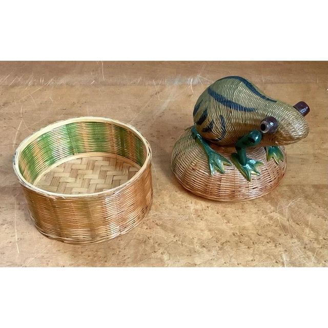 Vintage Shanghai Weave Frog Basket For Sale - Image 9 of 12