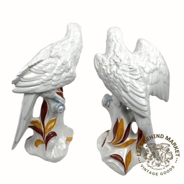 Pair of 1980s Vintage Hand-Painted Porcelain Two Dove Birds Parrots Sculpture, Italy For Sale - Image 4 of 6