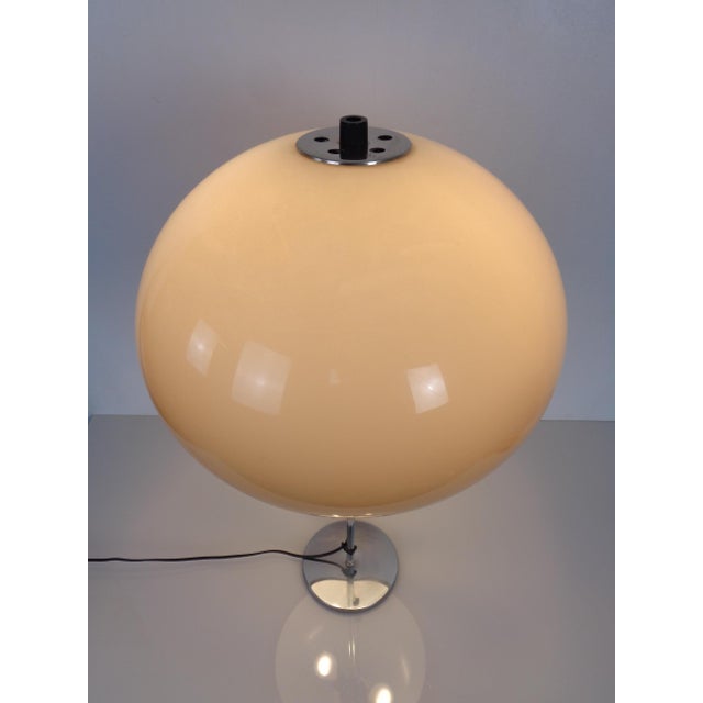 1960s Chrome-Plated Plastic Table Lamp, Italy, 1960s For Sale - Image 5 of 18