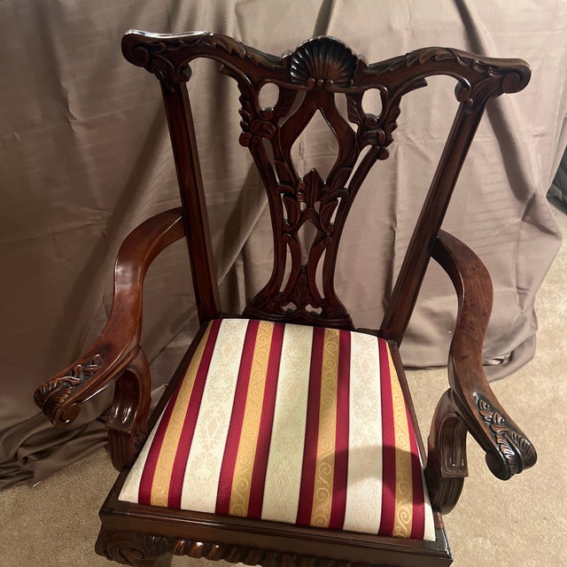 Wood 20th Century Chippendale Style Mahogany Chairs For Sale - Image 7 of 12