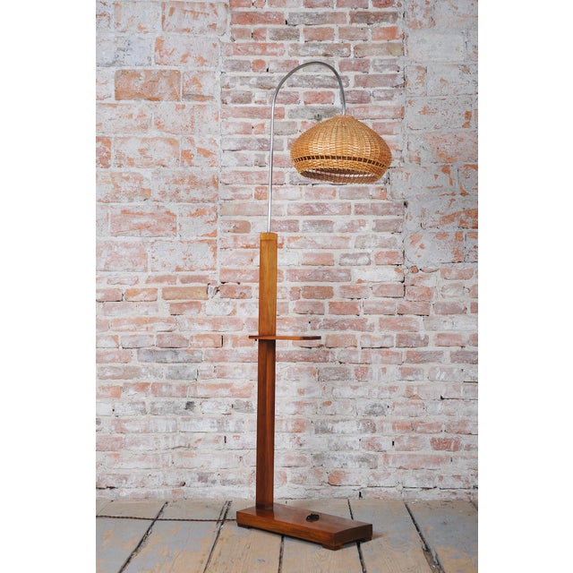1920s Czech Art Deco Floor Lamp in Walnut and Chrome-Plated Steel, 1920s For Sale - Image 5 of 13