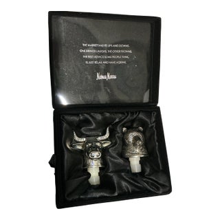 Neiman Marcus Bull and Bear Wine Bottle Stoppers For Sale