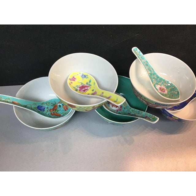 Chinese Assembled Set of 7 Chinese Export Bowls With Spoons For Sale - Image 3 of 12