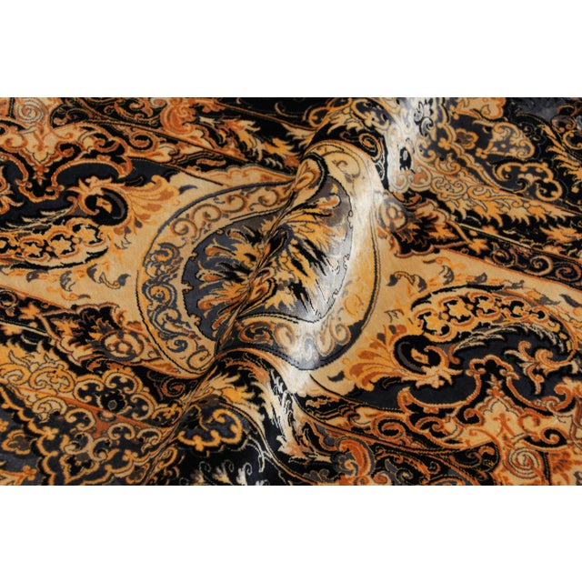 Rug & Kilim’s Modern Classics Rug With Polychromatic Medallion “Lovebird” For Sale In New York - Image 6 of 7