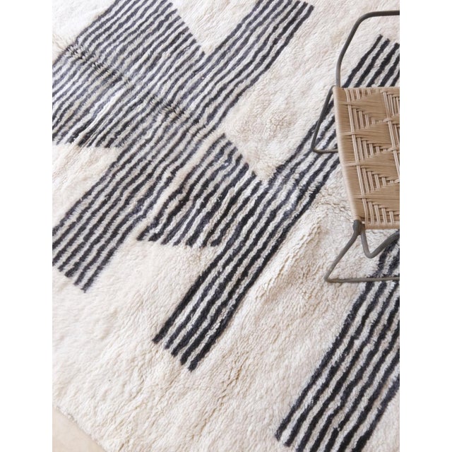 Moroccan Contemporary Wool Rug - 10 X 6.7 Ft For Sale - Image 10 of 10