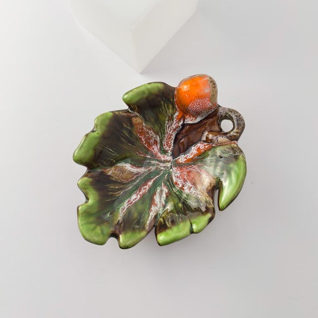 Ceramic Drip Glaze Vine Leaf Dish in Green and Orange from Vallauris, France, 1960s For Sale - Image 10 of 11