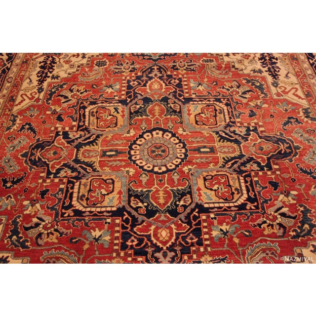 Textile Nazmiyal Collection Persian Heriz Medallion Design Area Rug For Sale - Image 7 of 7