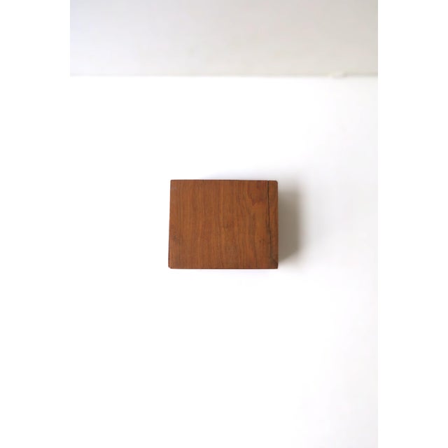 Brown Vintage Burl Wood Trinket Box, Mid-20th Century For Sale - Image 8 of 8