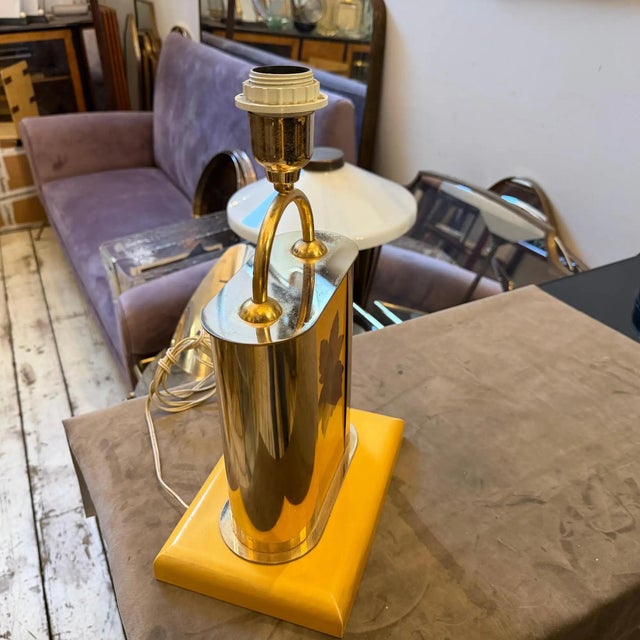 1970s Mid-Century Modern Lacquered Wood and Gilt Metal Italian Table Lamp For Sale - Image 9 of 10