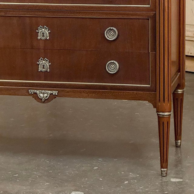 Auburn Antique French Louis XVI Mahogany Carrara Marble Top Commode For Sale - Image 8 of 15