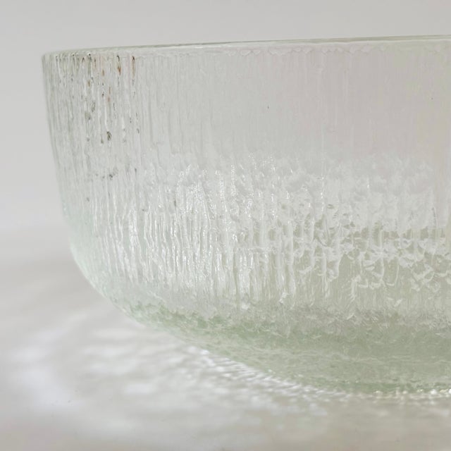 Mid 20th Century Indiana Glass Crystal Ice Large Glass Salad Bowl For Sale - Image 5 of 9
