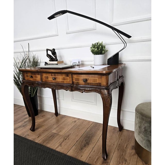 Italian Kidney-Shaped Inlaid Walnut and Burl Wood Desk, 1940s For Sale - Image 3 of 10