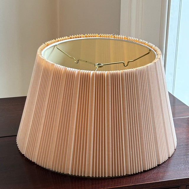 Beige Mid-20th Century Gathered Knife Pleated Stiffel Lamp Shade For Sale - Image 8 of 12