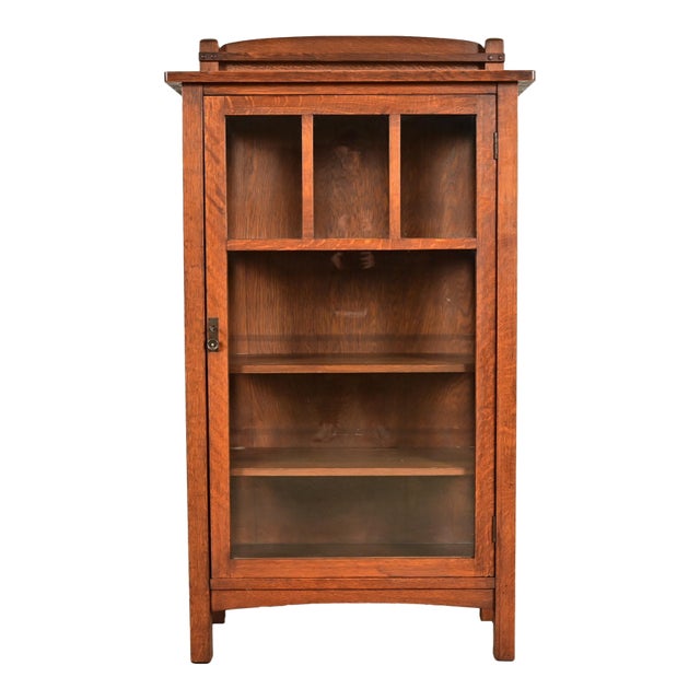 Limbert Antique Mission Oak Arts & Crafts Bookcase or China Cabinet, Circa 1910 For Sale