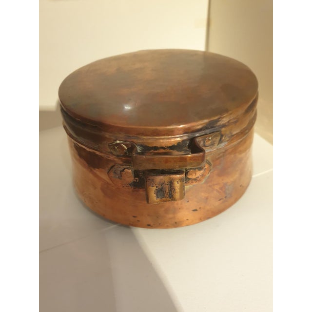 Beautiful copper pot, early 1900s, finely crafted.