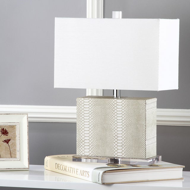 Modern 20.5-Inch H Table Lamp - Cream For Sale - Image 3 of 5