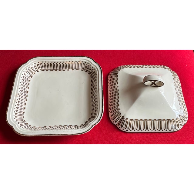 Antique Late 18th Century English George III Wedgwood Creamware Entree or Vegetable Dish in the Etruscan Pattern Circa 1790 - 1800 For Sale - Image 10 of 12
