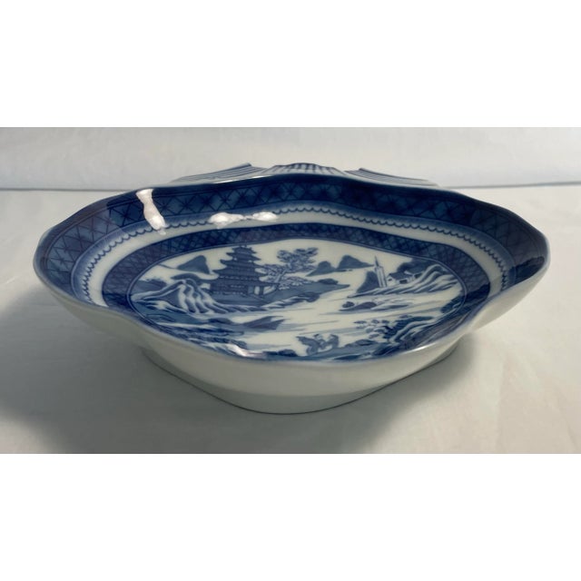 Beautiful Mottahedeh Canton Blue and White Shell-Shaped Serving Dish. So named for the Chinese trading port from which...