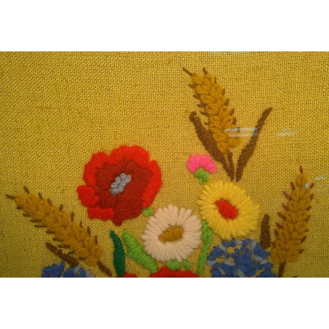 VTG 1970s Framed Crewel Floral Bouquet Needlework Art Mid-Century Retro For Sale - Image 4 of 10