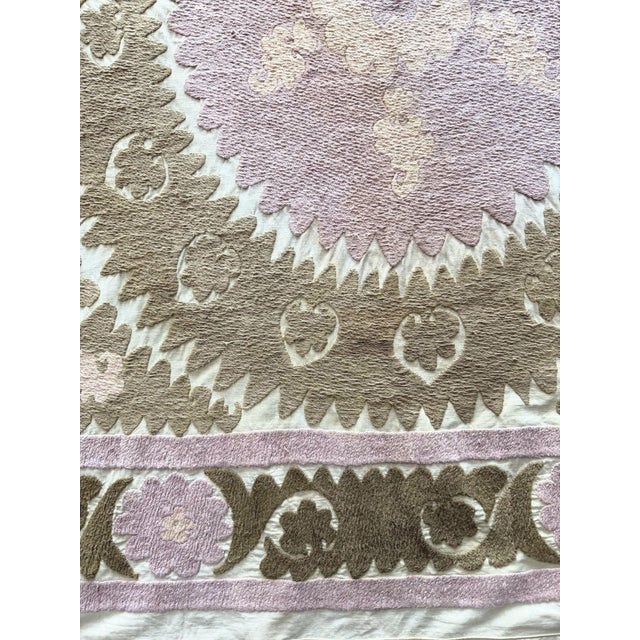 Mid-Century Modern Hand-Embroidered Neutral Tan Suzani Wall Hanging Decor For Sale - Image 3 of 9