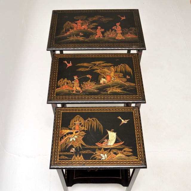 Antique Edwardian Lacquered Chinoiserie Nesting Tables, 1900, Set of 3 For Sale - Image 6 of 12
