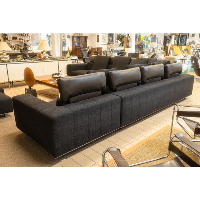 Monumental Italian 3pc Minotti Freeman L Shaped Sofa Sectional With 2 Ottomans For Sale In Detroit - Image 6 of 11